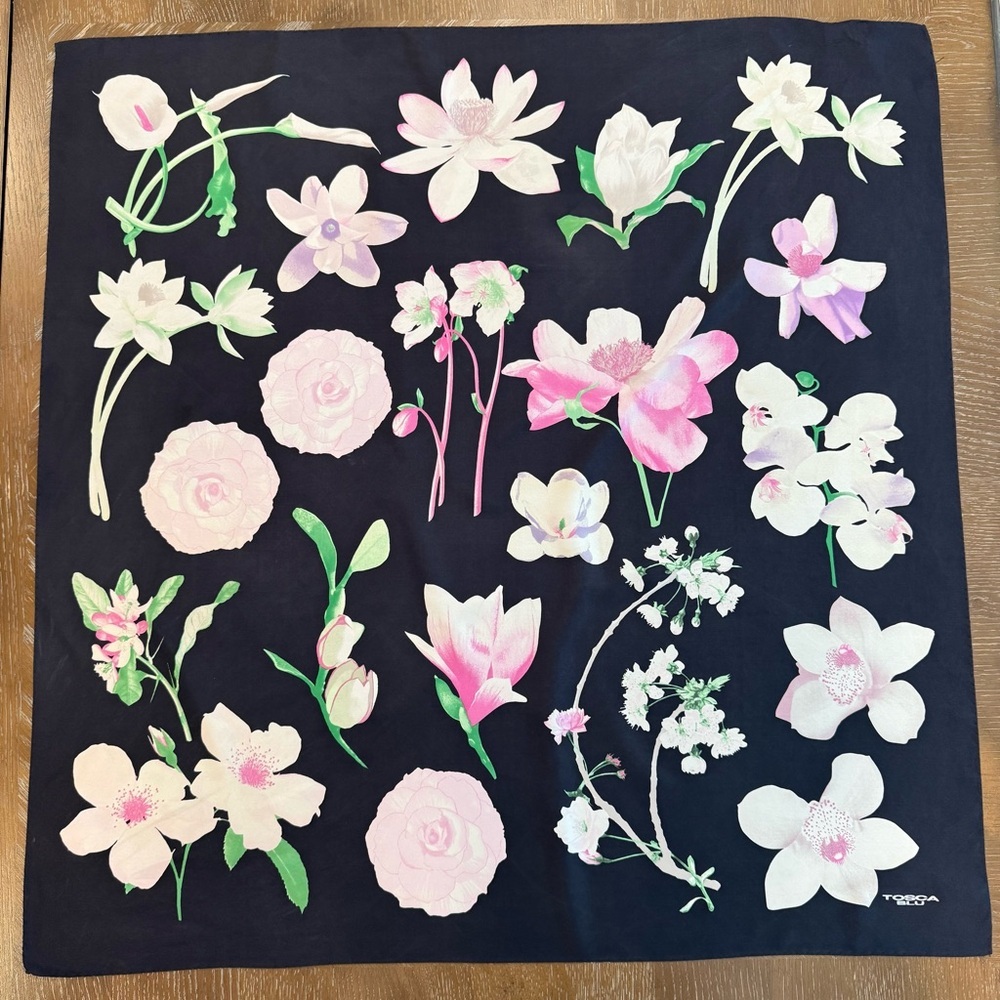 Authentic Tosca Blu Scarf